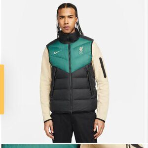 Nike Liverpool FC Windrunner Men's Down-Fill Vest